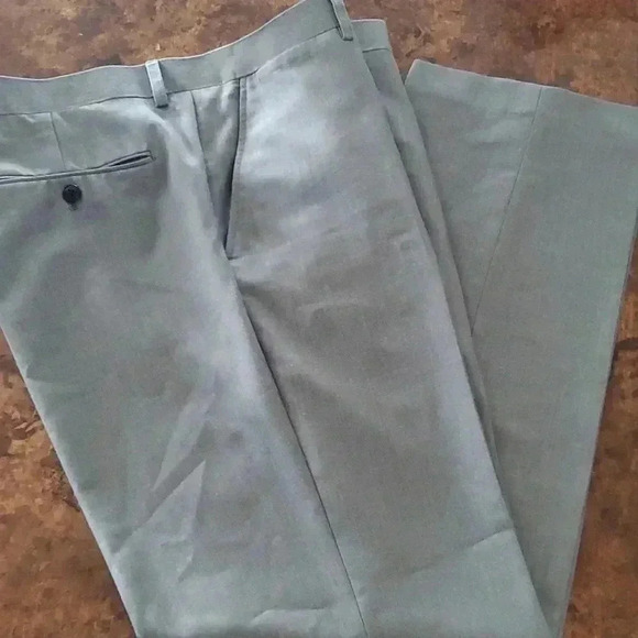 JF slim fit suit👀 - Picture 13 of 13
